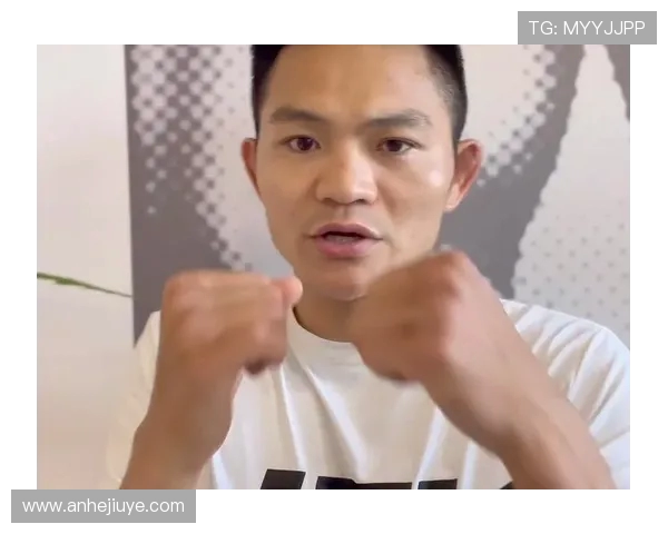 托普里亚 2 分 32 秒弑神！UFC 轻量级王座易主，奥利维拉王朝彻底终结(1)